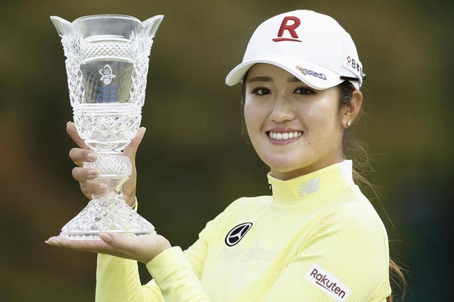 Tay golf người Nhật Bản vô địch Toto Japan Classic 2023 gây sốt khi có gương mặt giống minh tinh Củng Lợi - Ảnh 3.