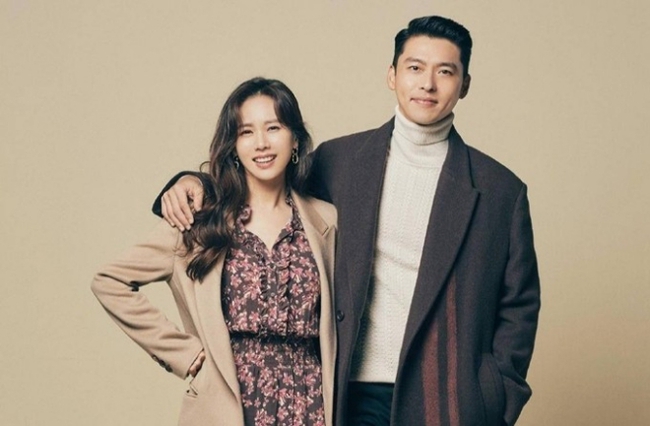 Truyền thông gọi Hyun Bin và Son Ye Jin là 'cặp đôi thế kỷ' - Ảnh 1.