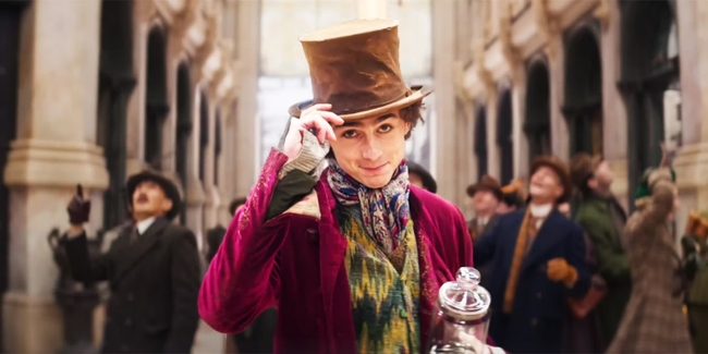 Review 'Wonka': Timothée Chalamet tỏa sáng trong vai Willy Wonka trẻ tuổi - Ảnh 1.