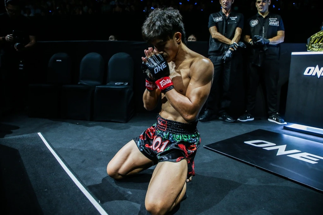 Tranh cãi lớn về trận thua của Nguyễn Trần Duy Nhất, nhà vô địch WBA châu Á phải lên tiếng bảo vệ ‘Độc cô cầu bại’ - Ảnh 3.