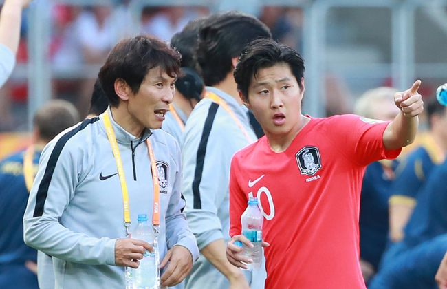 Đời tư HLV Gong Oh-kyun: Vợ con sống ở Mỹ, hai con trai đều là cầu thủ bóng đá - Ảnh 3.