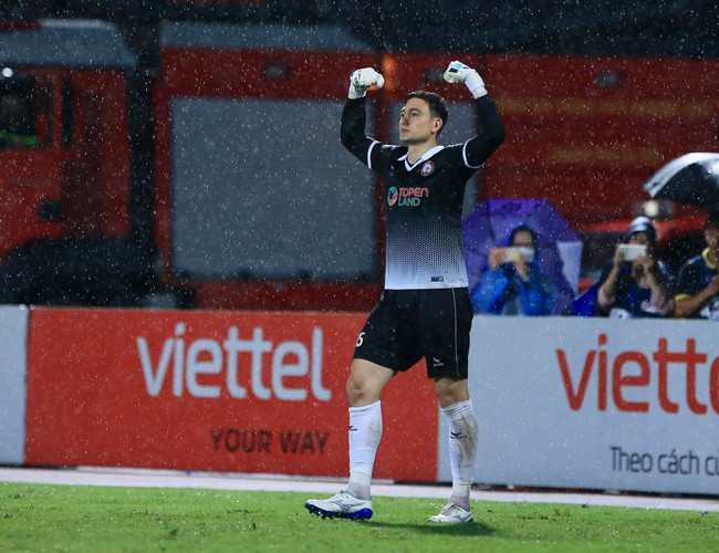 Văn Lâm được bầu chọn là thủ môn xuất sắc thứ 2 Đông Nam Á, Filip Nguyễn cũng góp mặt với vị trí cao - Ảnh 2.