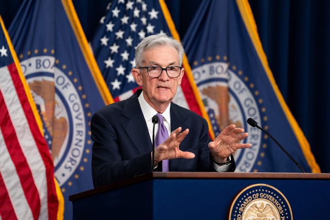Fed giữ nguyên lãi suất tại cuộc họp cuối cùng của năm 2023 - Ảnh 1.