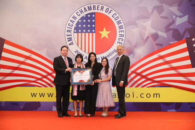 Herbalife Việt Nam được nhận giải thưởng Trách Nhiệm Xã Hội Doanh Nghiệp (CSR) - Ảnh 1.