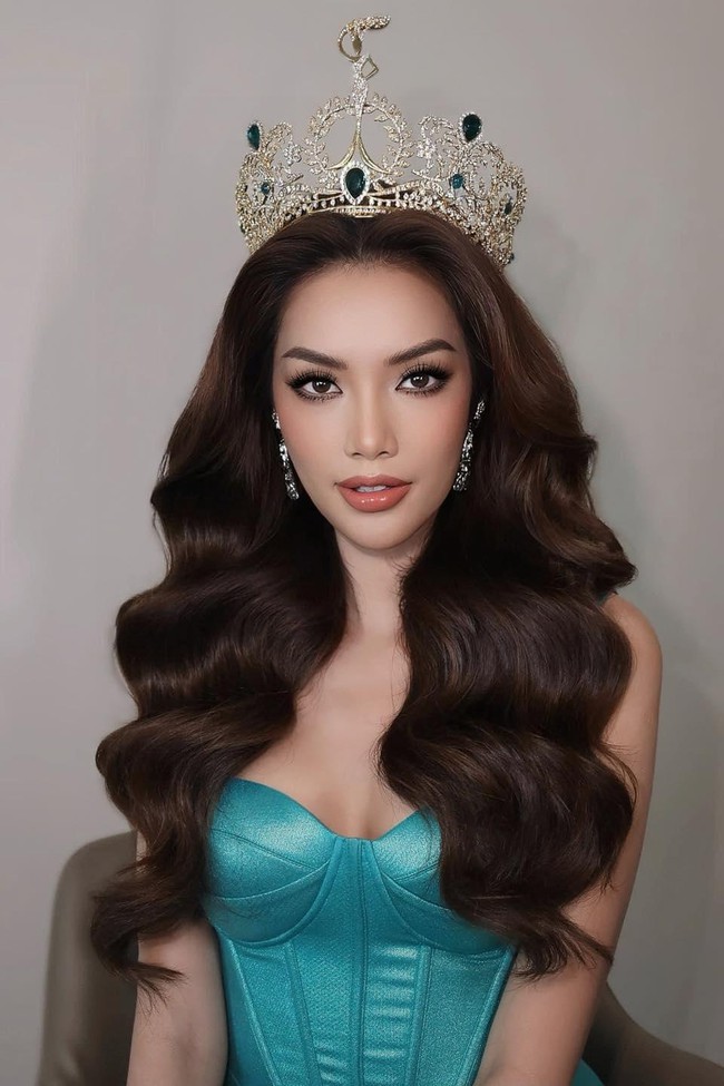 Ban tổ chức Miss Grand Vietnam 2023 phản hồi vụ bệnh viện thẩm mỹ đòi bồi thường 10 tỷ đồng - Ảnh 5.