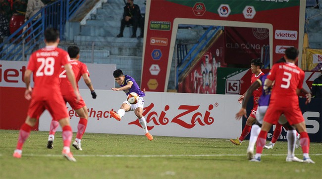 HLV Chu Đình Nghiêm chọn Tuấn Hải, Quả bóng vàng Việt Nam 2023 lại của Hà Nội FC - Ảnh 2.