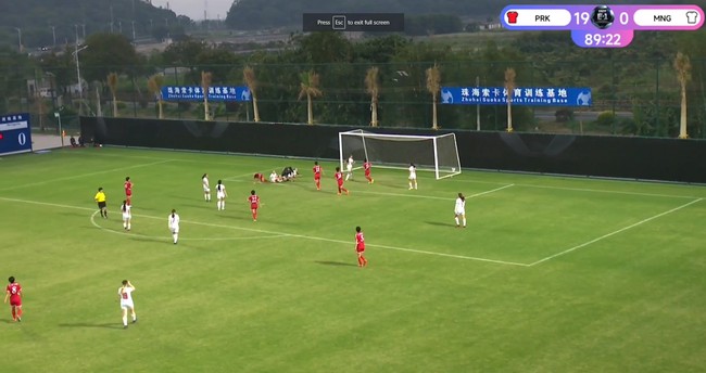 ĐT nữ Triều Tiên gây chú ý khi thắng đậm 19-0, ghi 30 bàn sau 2 trận đấu  - Ảnh 2.