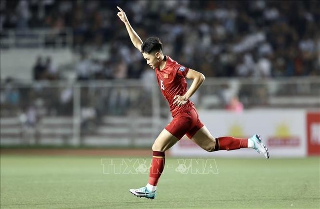 Sao trẻ 19 tuổi của ĐT Việt Nam tạo cột mốc đáng nhớ ở V-League sau khi tỏa sáng ở vòng loại World Cup - Ảnh 3.
