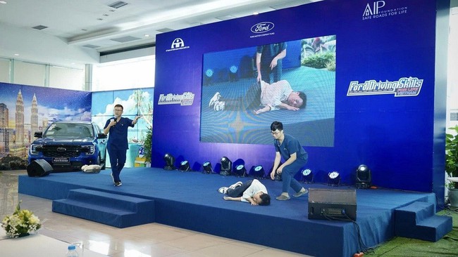 Chia sẻ kỹ năng sơ cứu an toàn cho người cầm lái - Ảnh 1.