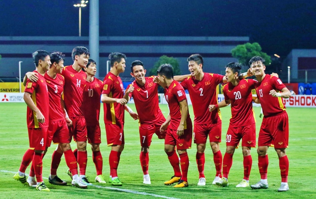 Tin nóng thể thao tối 21/12: Lộ diện 4 sao Ngoại hạng Anh mà ĐT Việt Nam phải đối đầu ngay vòng bảng Asian Cup - Ảnh 3.