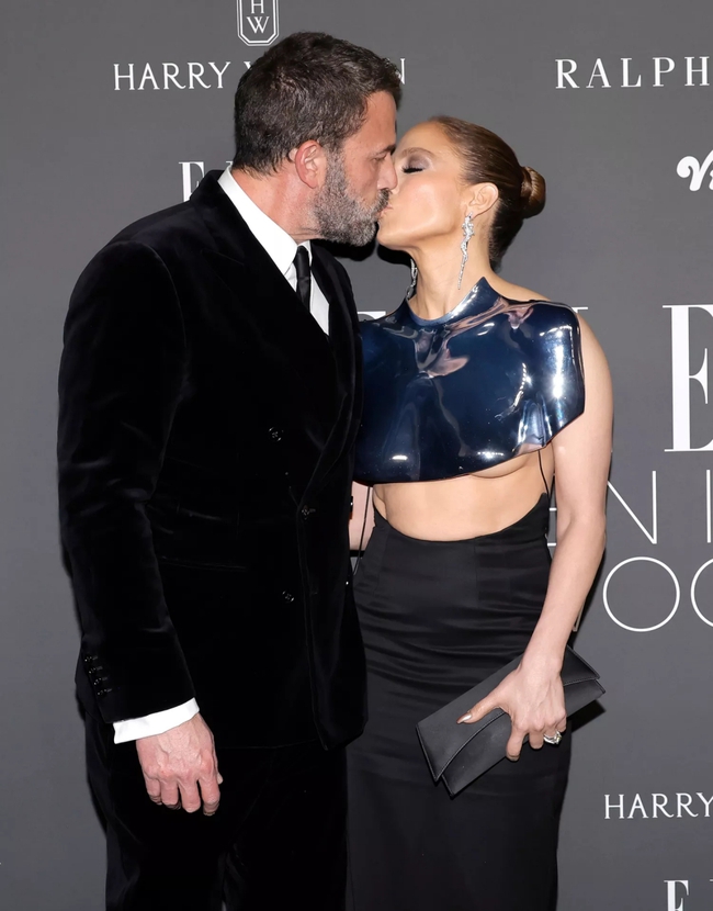 Jennifer Lopez và Ben Affleck thổ lộ từng mắc hội chứng PTSD nguy hiểm - Ảnh 2.
