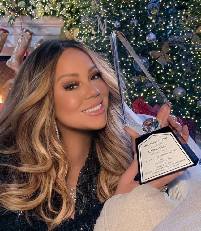(Bài đăng thứ 7) Sự thật thú vị về ca khúc Giáng sinh ăn khách mọi thời 'All I Want for Christmas Is You' của Mariah Carey - Ảnh 1.
