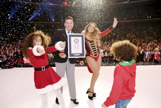 (Bài đăng thứ 7) Sự thật thú vị về ca khúc Giáng sinh ăn khách mọi thời 'All I Want for Christmas Is You' của Mariah Carey - Ảnh 2.
