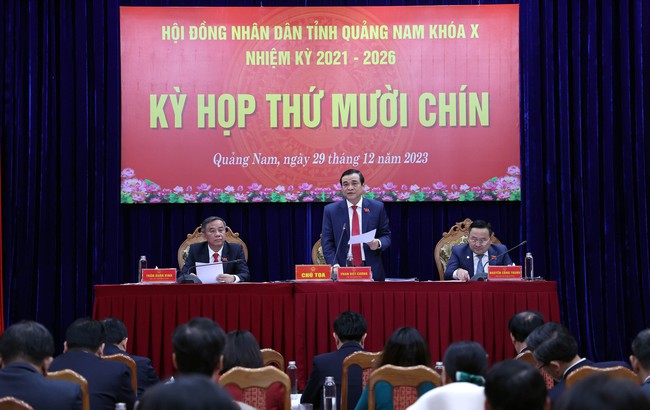 Quảng Nam: Bãi nhiệm Phó Chủ tịch tỉnh và Ủy viên UBND tỉnh - Ảnh 1.