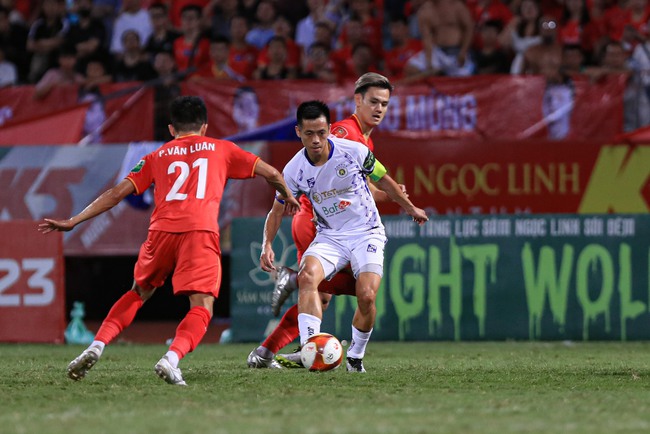 3 CLB hàng đầu tại V-League bị AFC cảnh báo, bóng đá Việt Nam nguy cơ mất suất dự cúp châu Á - Ảnh 2.