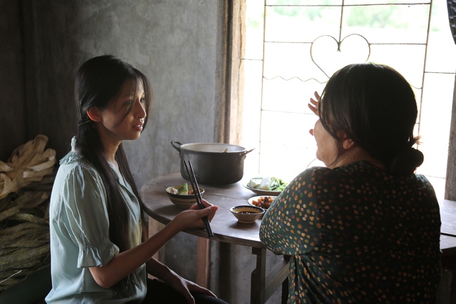 Satila Hồng Vịnh hát Bolero vì mẹ, NS Ngân Quỳnh khen &quot;đàn em&quot; hết lời  - Ảnh 2.