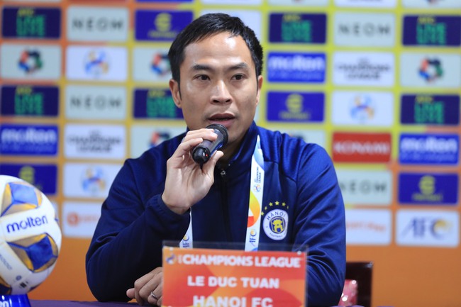 HLV Lê Đức Tuấn tiết lộ CLB Hà Nội dùng đội hình trẻ đấu nhà vô địch châu Á - Ảnh 2.