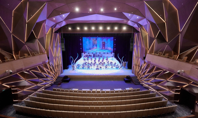 Nhà hát Hồ Gươm nằm trong Top 10 nhà hát opera tuyệt vời nhất thế giới - Ảnh 2.