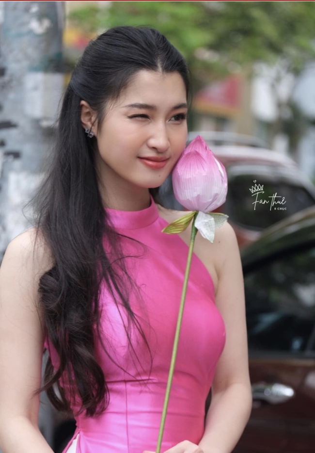 Phương Nhi và loạt ảnh xinh chuẩn danh hiệu thần tiên tỉ tỉ: Đẹp át cả Hoa hậu Việt Nam khi đụng hàng, ảnh cam thường gây bão - Ảnh 7.