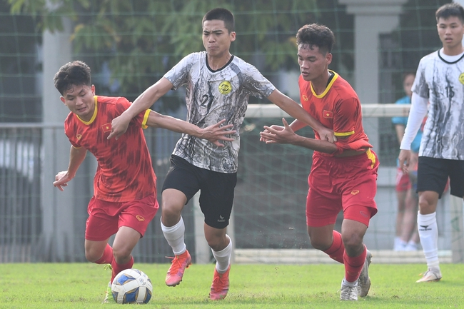 Sao trẻ Hà Nội FC khiến &quot;siêu nhân&quot; Gia Huy lu mờ, U20 Việt Nam hòa đội Hạng Nhất - Ảnh 6.