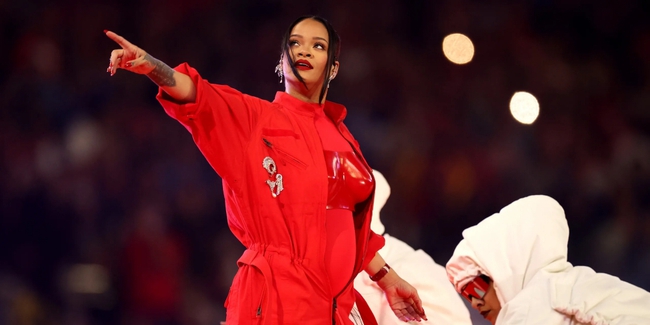 Donald Trump: 'Màn biểu diễn của Rihanna tồi tệ nhất lịch sử Super Bowl' - Ảnh 1.