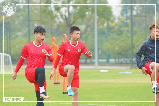 Bóng đá Việt Nam ngày 13/1: Hà Tĩnh vs Hà Nội (18h00), Công an Hà Nội tậu ngoại binh 'khủng' - Ảnh 4.