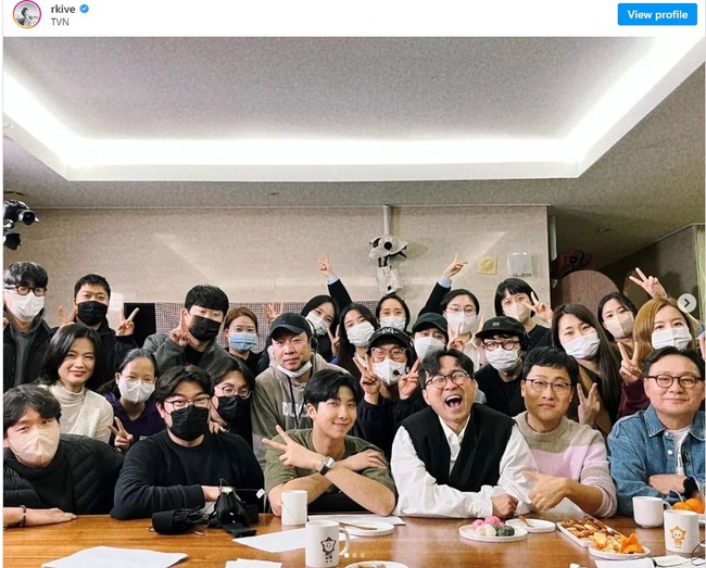 Fan hoang mang khi RM BTS xóa hàng trăm bài đăng trên Instagram - Ảnh 5.