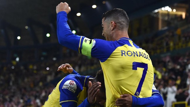 Ronaldo góp dấu giày trong cả 2 bàn thắng của Al-Nassr