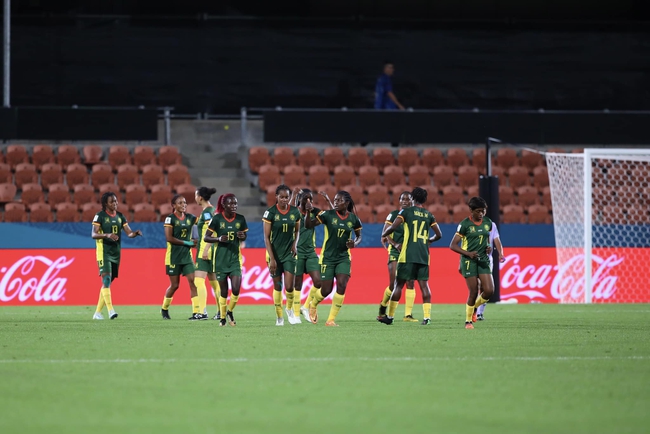 Thái Lan thua sốc dù được bù giờ 20 phút, phải ngước nhìn Việt Nam dự World Cup - Ảnh 3.