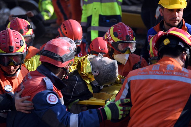 Động đất tại Thổ Nhĩ Kỳ và Syria: Thổ Nhĩ Kỳ giải cứu 1 nạn nhân sau 278 giờ bị vùi lấp - Ảnh 1.