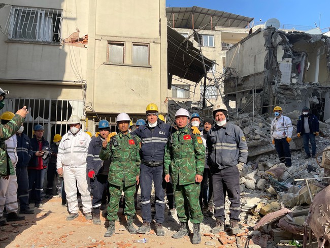 Động đất Thổ Nhĩ Kỳ: Người dân cảm kích trước nỗ lực của lực lượng cứu hộ, cứu nạn Việt Nam - Ảnh 1.