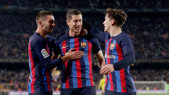 VIDEO bàn thắng Barcelona 2-0 Cadiz: Lewandowski nổ súng, Barca 'xử gọn' Cadiz - Ảnh 4.