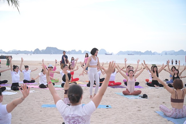 Chữa lành Tâm trí - Thay đổi sức khỏe từ bên trong với Yoga Luna Thái - Ảnh 2.