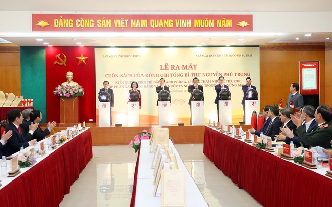Lễ ra mắt cuốn sách của Tổng Bí thư Nguyễn Phú Trọng về đấu tranh phòng, chống tham nhũng, tiêu cực - Ảnh 2.