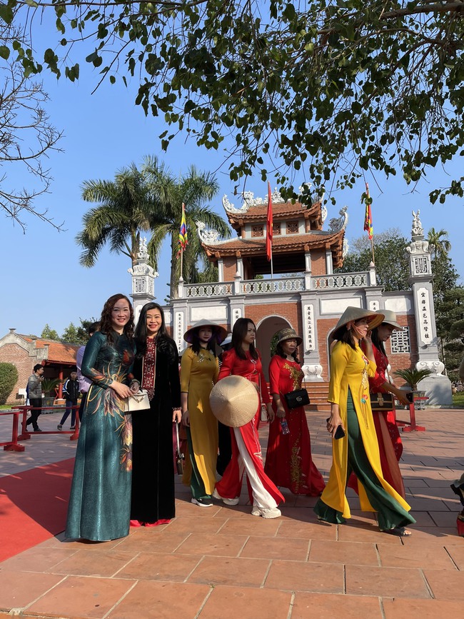 Quảng Ninh: Chính thức khai hội đền Xã Tắc - TP Móng Cái - Ảnh 8.