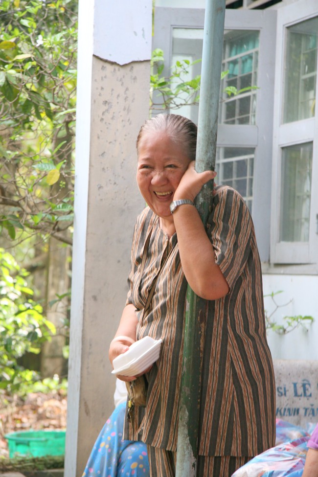 Nhớ nghệ sĩ Thiên Kim - Nụ cười của bà già Nam bộ - Ảnh 1.