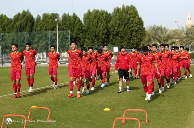 Bóng đá Việt Nam ngày 23/2: U20 Việt Nam đá giao hữu Dubai City FC (18h30) - Ảnh 1.