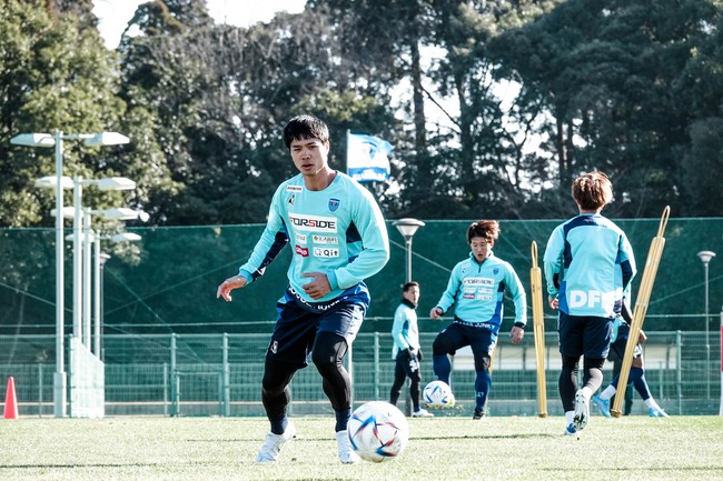 Công Phượng lần thứ hai liên tiếp bị Yokohama FC &quot;gạch tên&quot; tại đấu trường quan trọng - Ảnh 2.