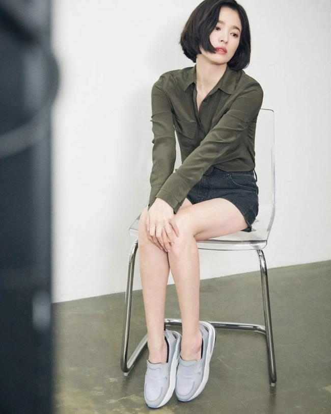 (Bài đăng thứ 7) Song Hye Kyo ám ảnh với Fendi và Chaumet nhưng cũng thích giản dị và ủng hộ các thương hiệu Hàn Quốc - Ảnh 15.