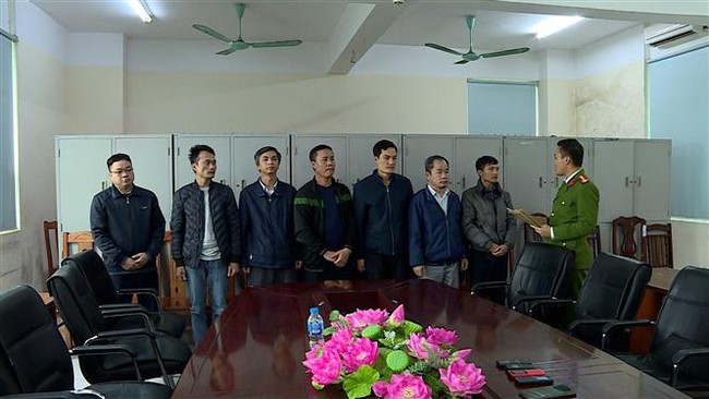 Khởi tố và bắt 7 bị can tại Trung tâm đăng kiểm xe cơ giới Hưng Yên - Ảnh 1.