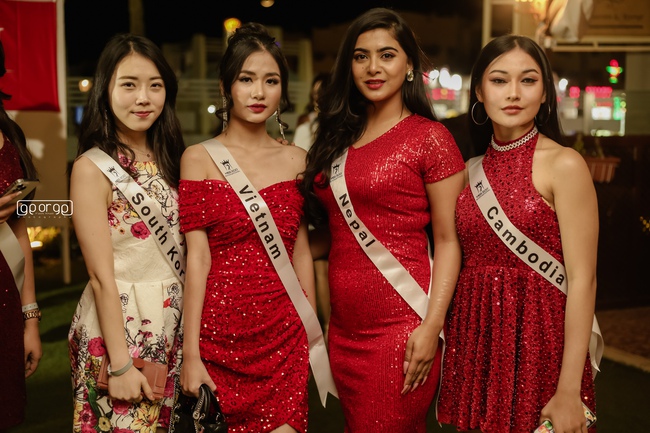 Hoa hậu Nguyễn Thanh Hà hội ngộ 65 người đẹp quốc tế tại Ai Cập - Ảnh 6.