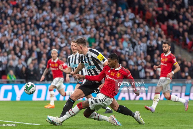 'Thổi bay' Newcastle, Man United giành chức vô địch đầy quý giá sau 6 năm trắng tay - Ảnh 2.