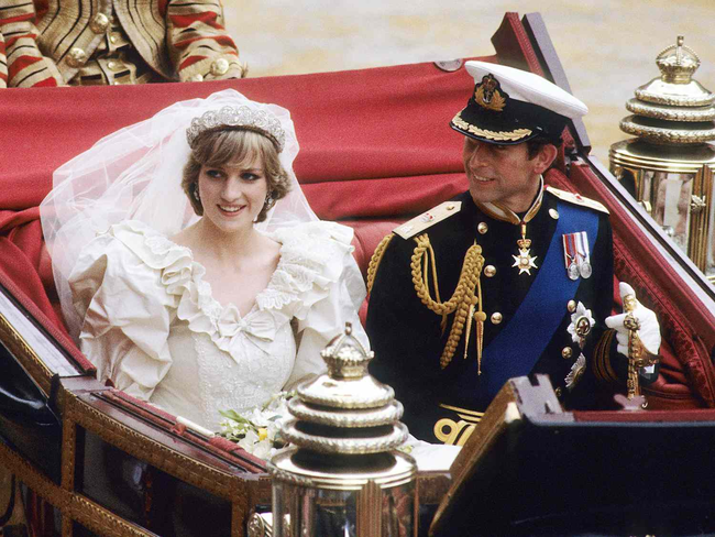 Thực hư câu chuyện về người con bí mật của Vua Charles và Diana - Ảnh 1.