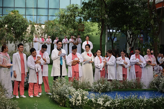 Hơn 100 y bác sĩ Bệnh viện Hùng Vương hoá thân thành ca sĩ, người mẫu - Ảnh 5.