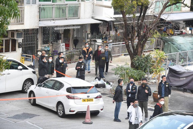 Bên trong ngôi nhà nơi xảy ra vụ án của Thái Thiên Phượng, cảnh sát vẫn nỗ lực lục soát hàng tấn rác để kiếm bằng chứng - Ảnh 4.