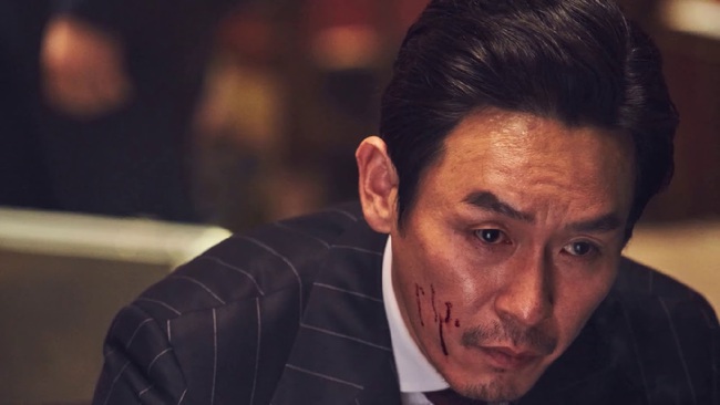 Jeon Do Yeon 'lột xác', đóng vai sát thủ huyền thoại trong phim mới - Ảnh 3.