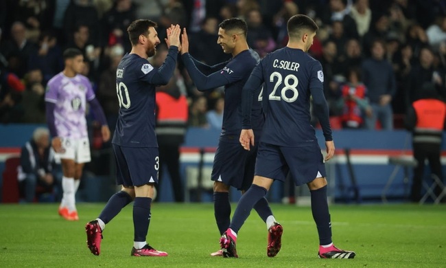 VIDEO bàn thắng PSG vs Toulouse: Ngược dòng nhờ Messi - Ảnh 4.