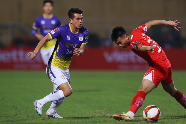 Viettel và Hà Nội FC đối đầu nhau ở vòng 1 V-League 223. Ảnh: Hoàng Linh