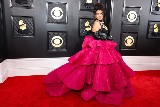 Thời trang thảm đỏ đẹp nhất tại lễ trao giải Grammy 2023 - Ảnh 16.
