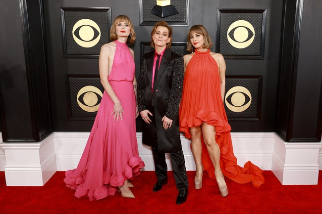 Thời trang thảm đỏ đẹp nhất tại lễ trao giải Grammy 2023 - Ảnh 19.